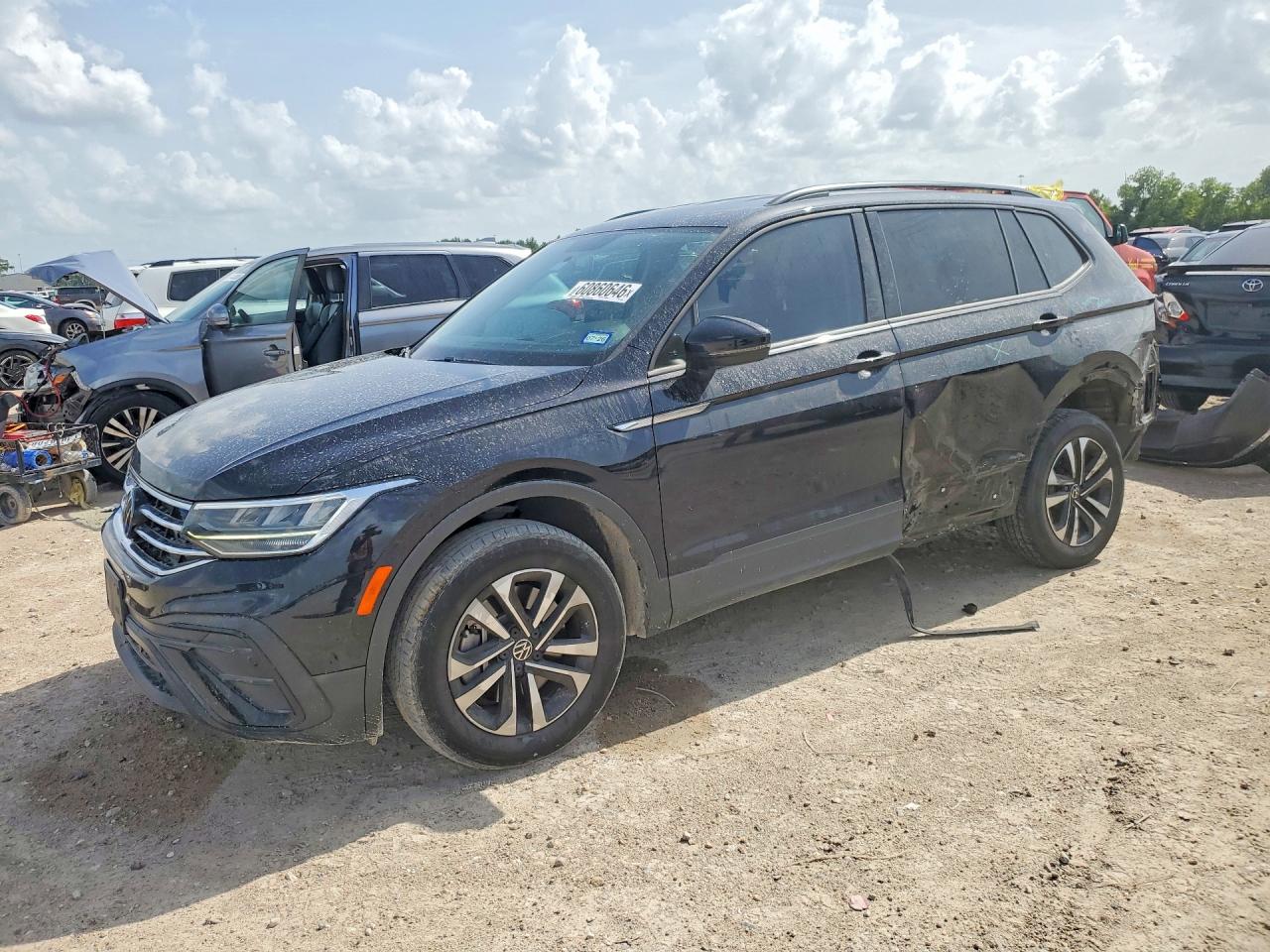 2022 VOLKSWAGEN TIGUAN S