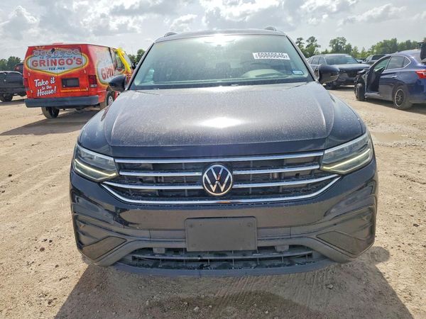 2022 VOLKSWAGEN TIGUAN S