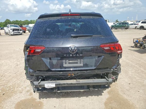 2022 VOLKSWAGEN TIGUAN S
