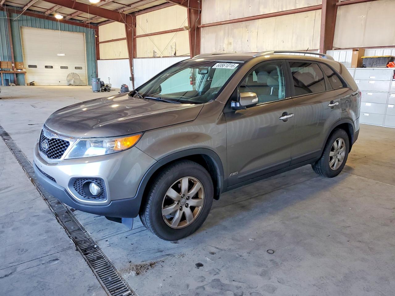 2013 KIA SORENTO Base / LX
