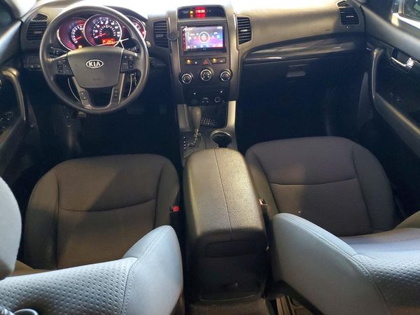 2013 KIA SORENTO Base / LX