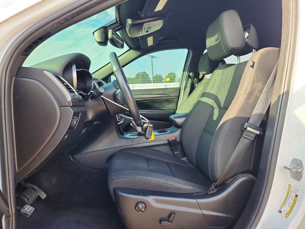 2018 JEEP GRAND CHEROKEE LAREDO 4X4