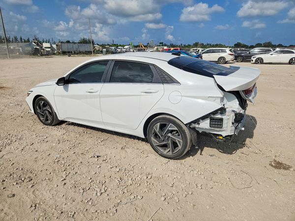 2025 HYUNDAI ELANTRA