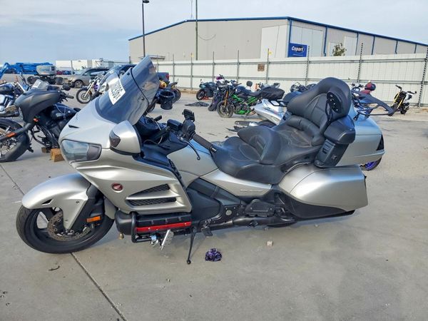 2016 HONDA GL CYCLE