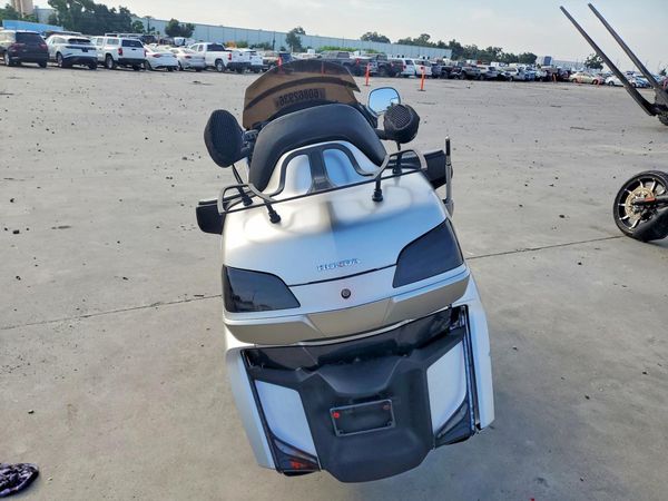 2016 HONDA GL CYCLE