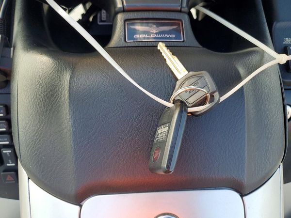 2016 HONDA GL CYCLE