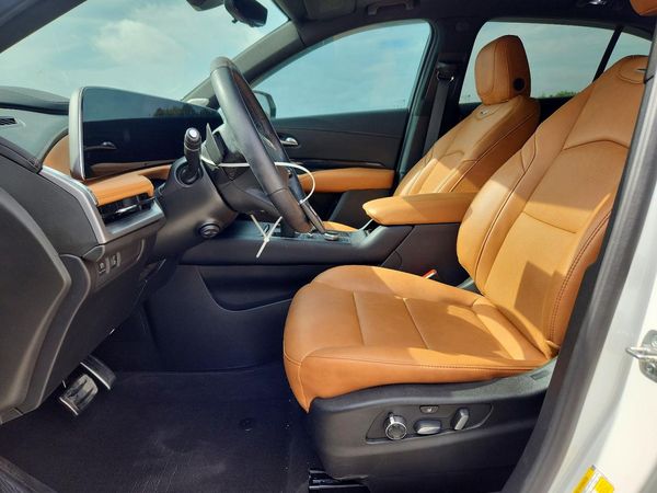 2024 CADILLAC XT4 Sport