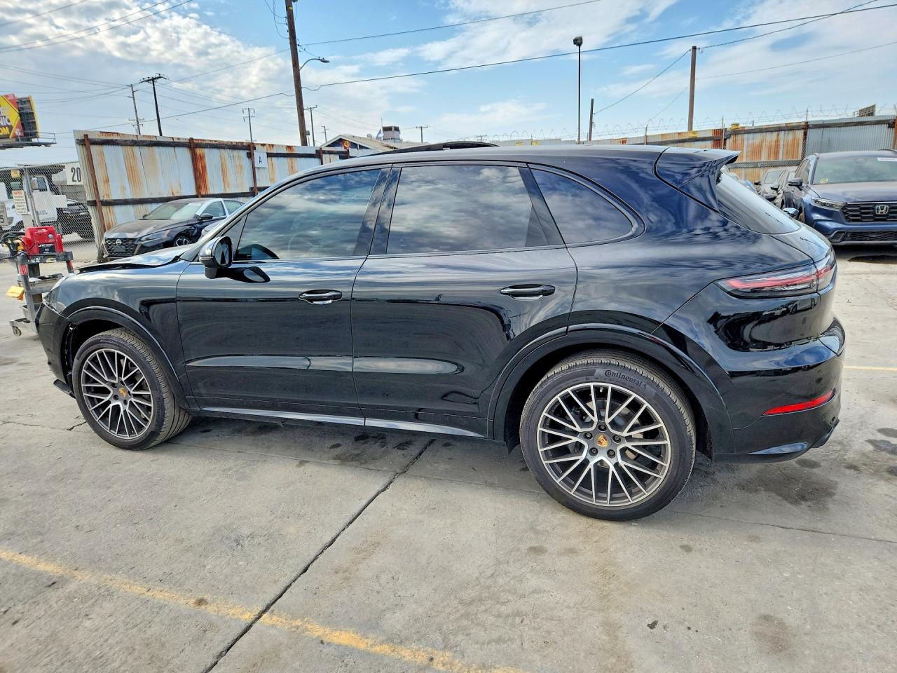 2022 PORSCHE CAYENNE S
