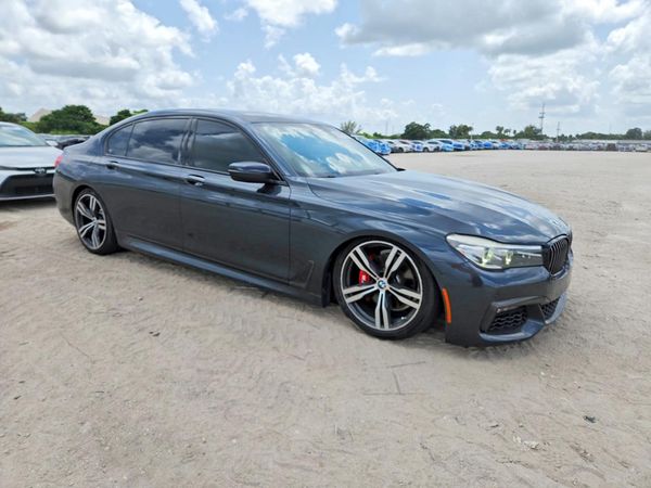 2019 BMW 740