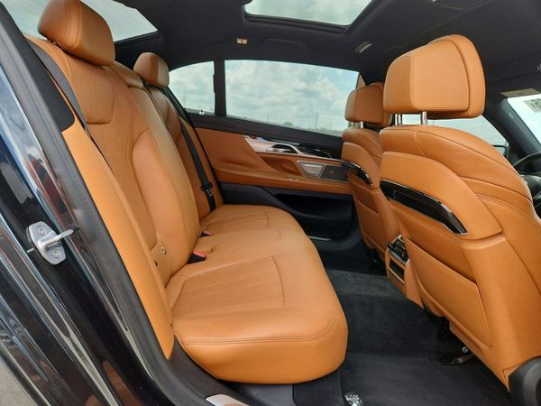 2019 BMW 740