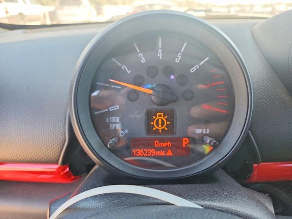2015 MINI COOPER