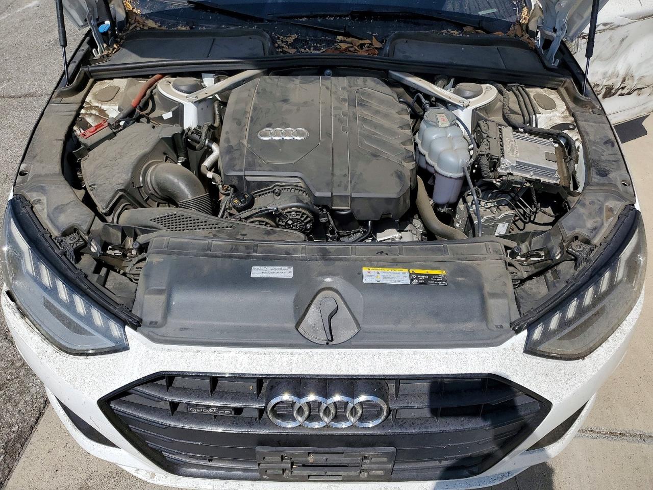2023 AUDI A4 quattro Premium Plus