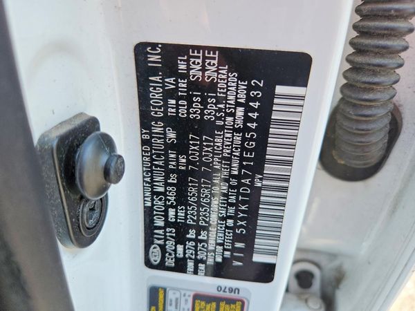 2014 KIA SORENTO Base/ LX