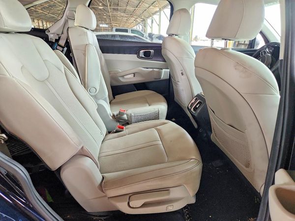 2022 KIA SORENTO S