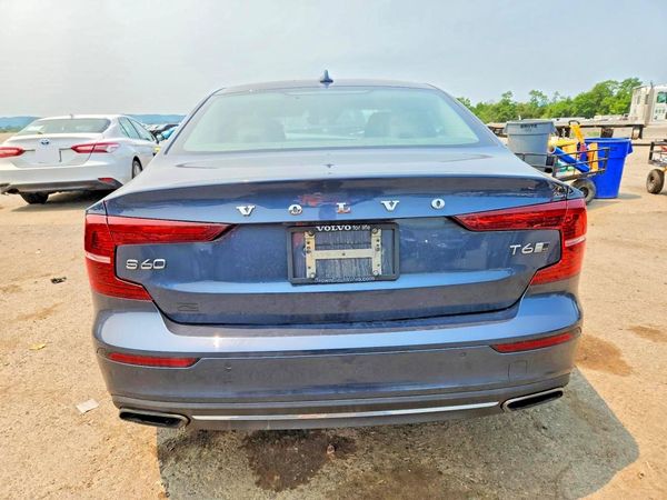 2019 VOLVO S60
