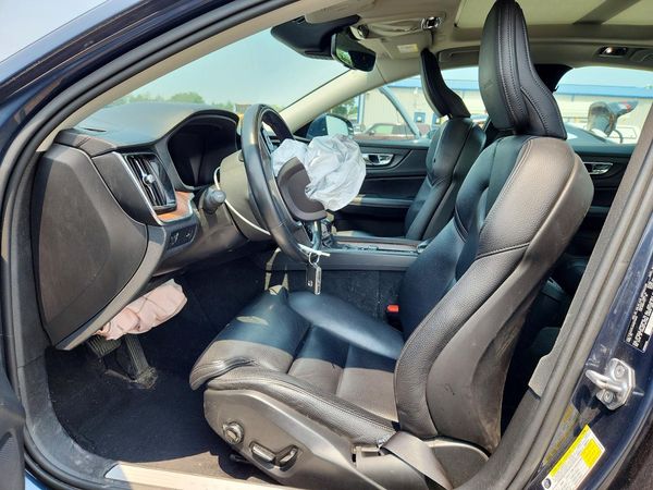 2019 VOLVO S60