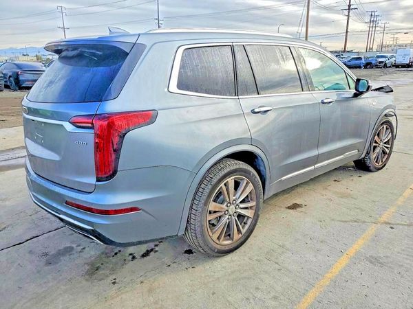 2022 CADILLAC XT6 Premium Luxury