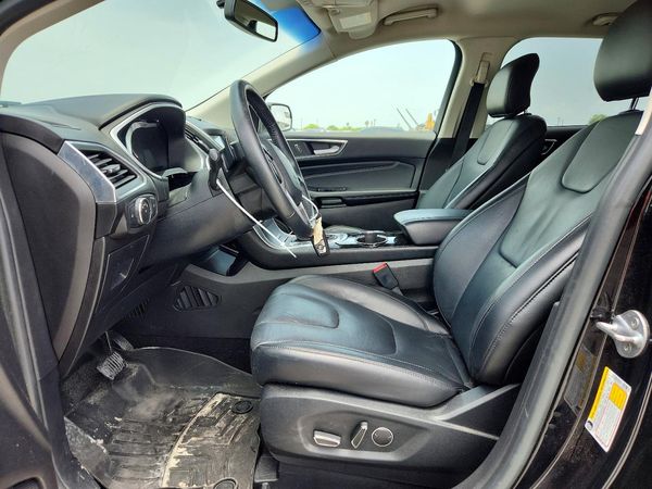 2017 FORD EDGE Titanium — DENT