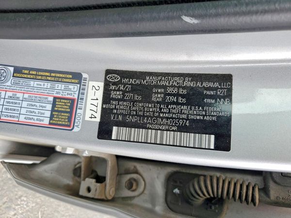 2021 HYUNDAI ELANTRA SE