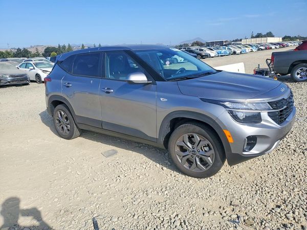 2024 KIA SELTOS LX
