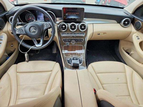 2016 MERCEDES-BENZ C C300