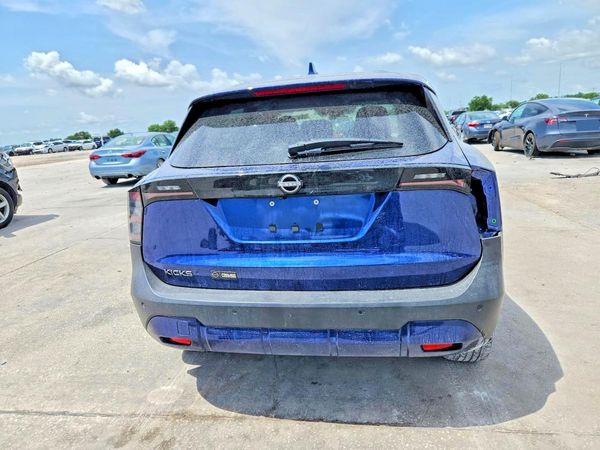 2025 NISSAN KICKS SV