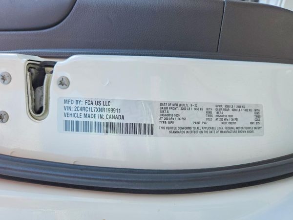 2022 CHRYSLER PACIFICA Touring L
