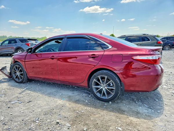 2016 TOYOTA CAMRY