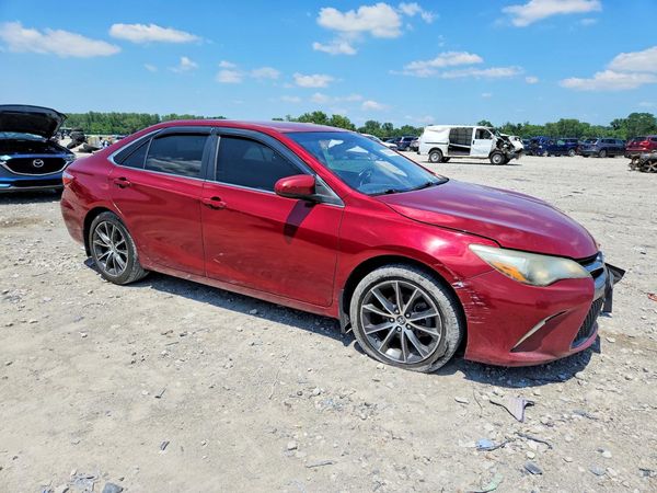 2016 TOYOTA CAMRY