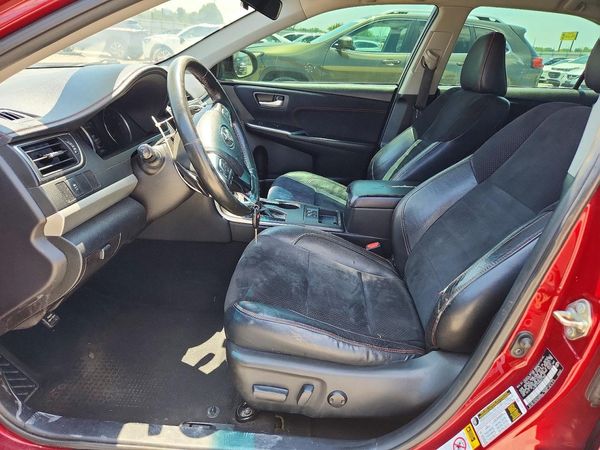 2016 TOYOTA CAMRY
