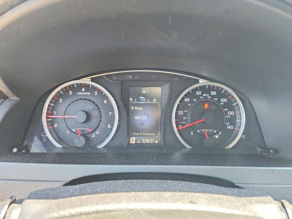 2016 TOYOTA CAMRY
