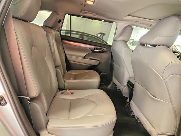 2020 TOYOTA HIGHLANDER Limited