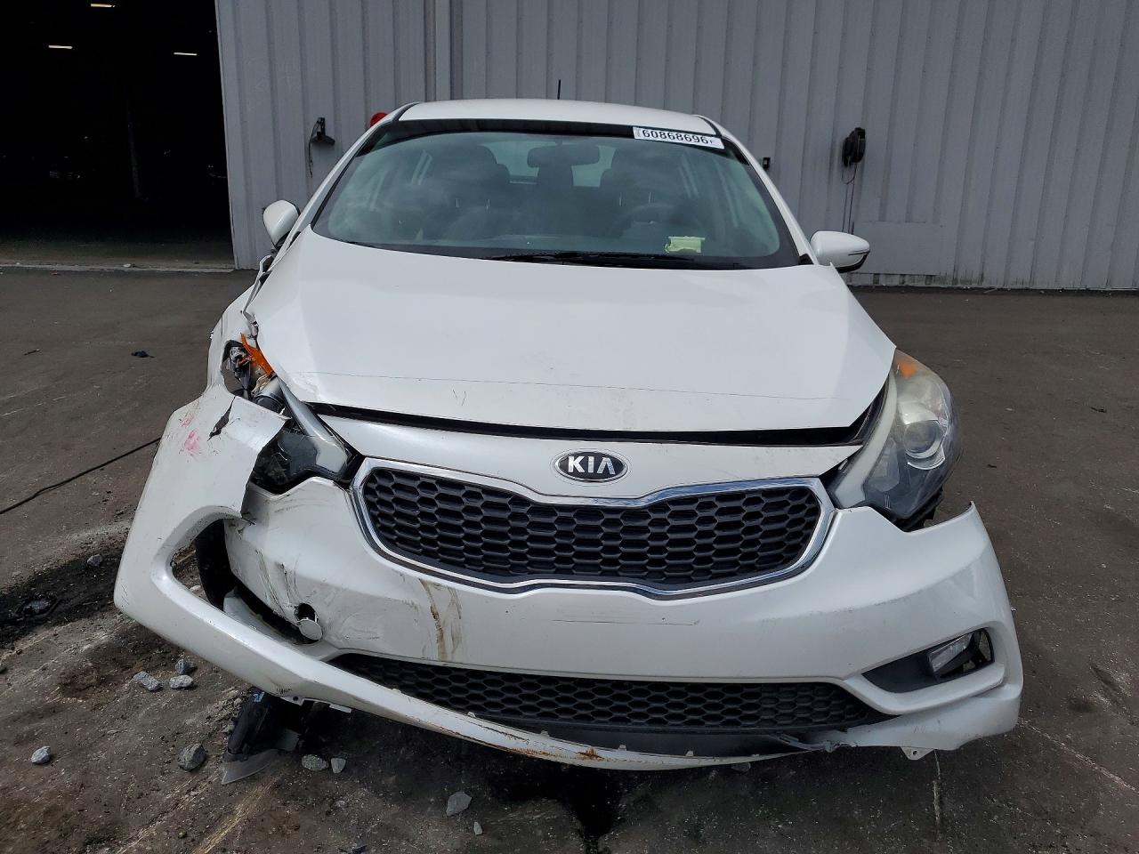 2016 KIA FORTE GL (Middle-Low Grade)