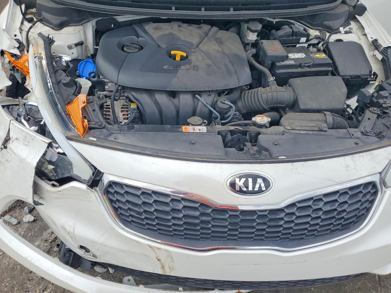 2016 KIA FORTE GL (Middle-Low Grade)