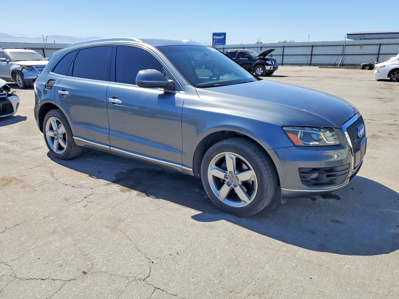 2012 AUDI Q5 Premium Plus