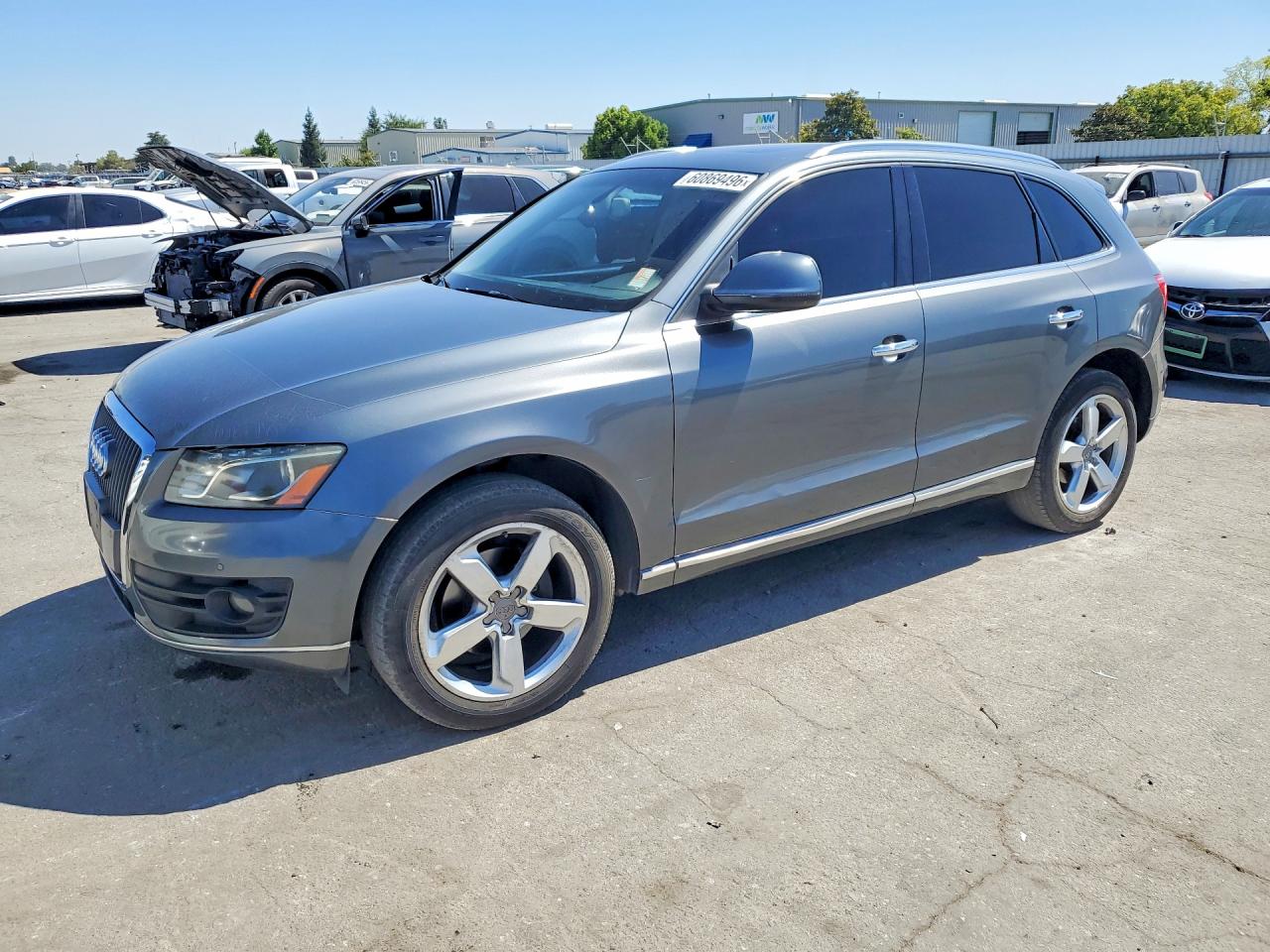 2012 AUDI Q5 Premium Plus
