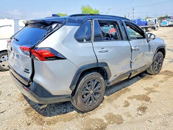 2024 TOYOTA RAV4 XSE