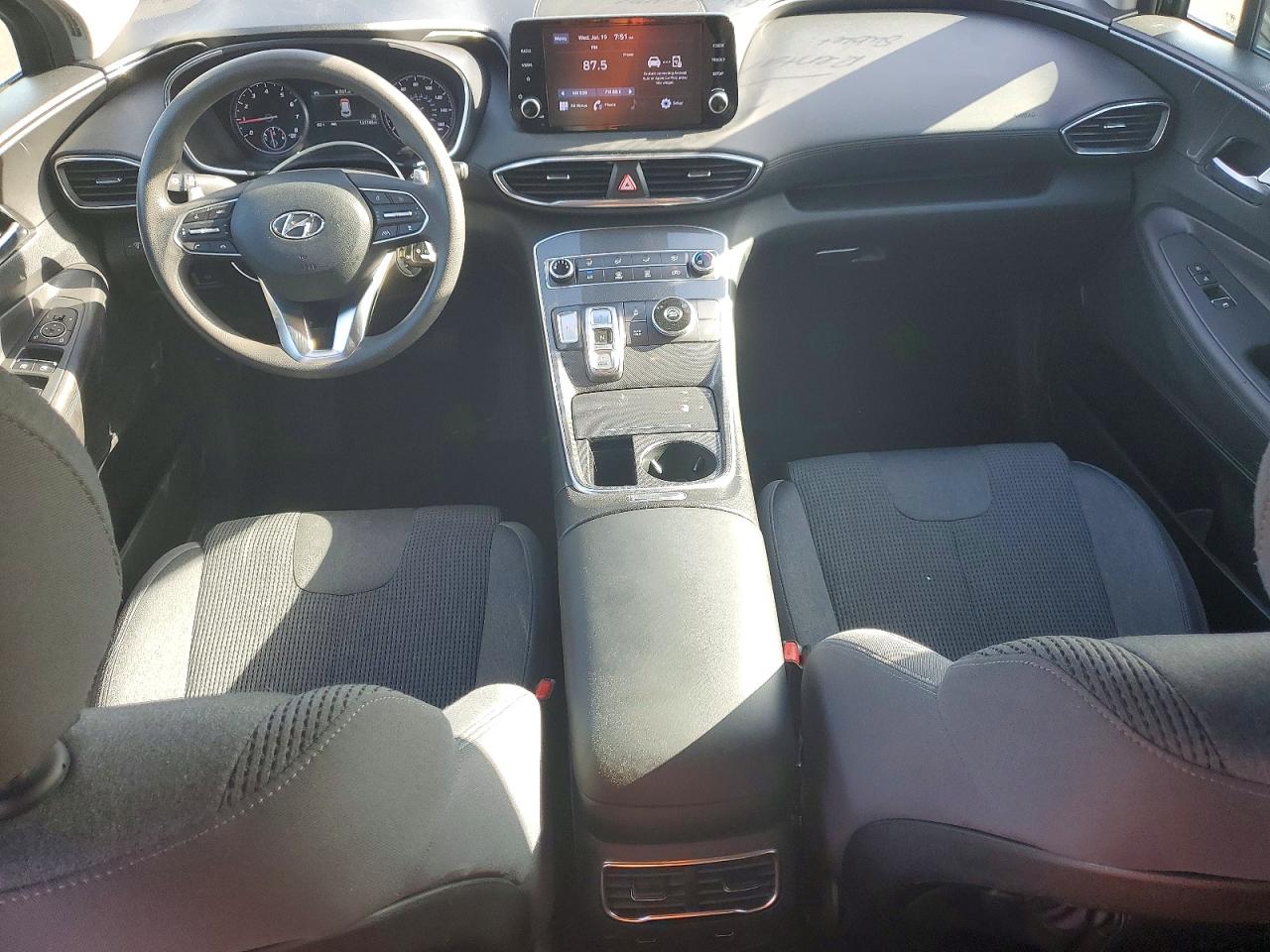 2022 HYUNDAI SANTA FE SE