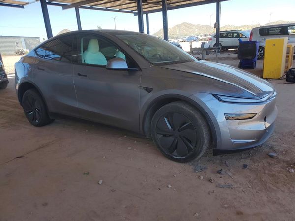 2026 TESLA MODEL Y — Passenger 3/4