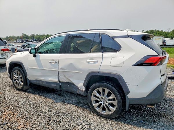 2019 TOYOTA RAV4 XLE Premium