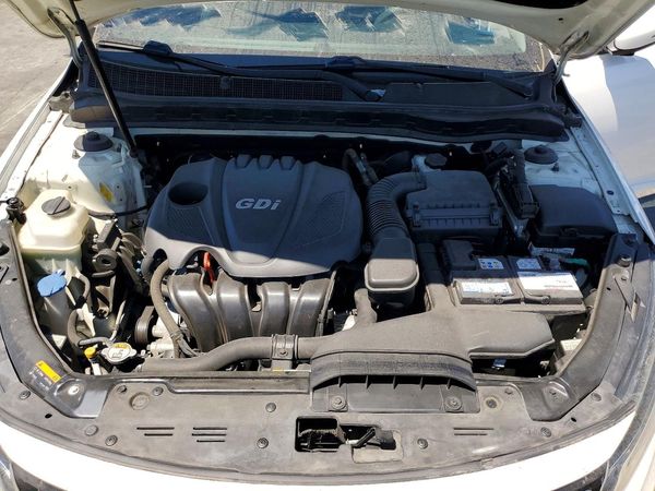 2015 KIA OPTIMA GL - Middle-low