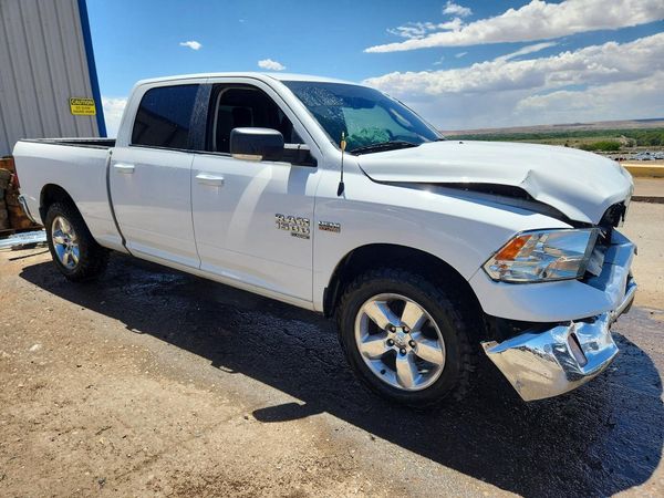 2019 RAM 1500 CLASSIC SLT