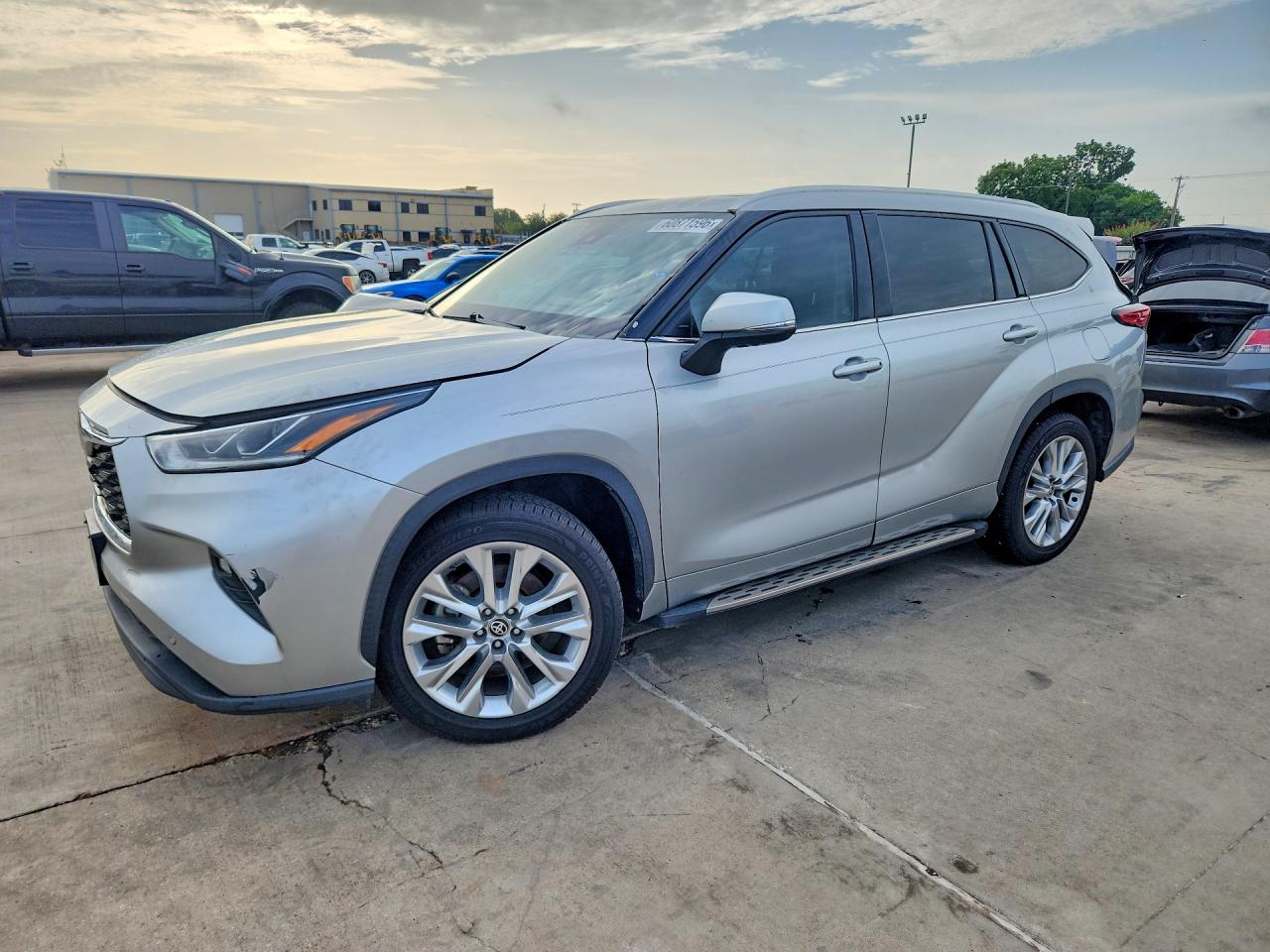 2021 TOYOTA HIGHLANDER Limited