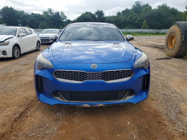 2018 KIA STINGER