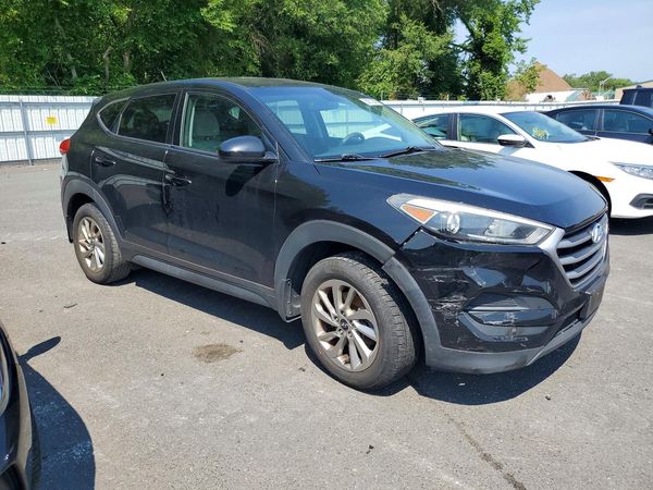 2018 HYUNDAI TUCSON SE Standard