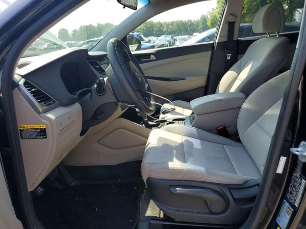 2018 HYUNDAI TUCSON SE Standard