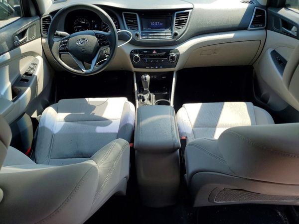 2018 HYUNDAI TUCSON SE Standard