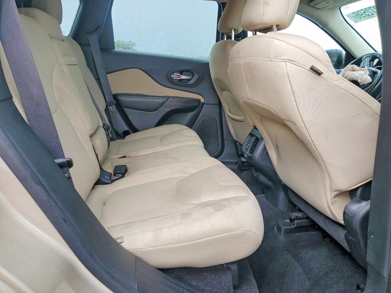 2015 JEEP CHEROKEE LATITUDE FWD