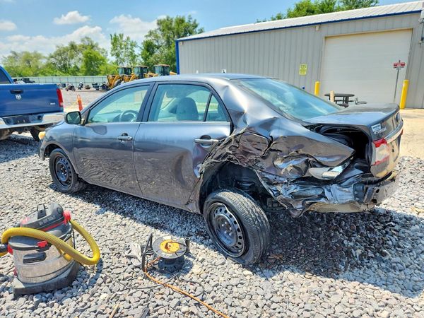 2013 TOYOTA COROLLA