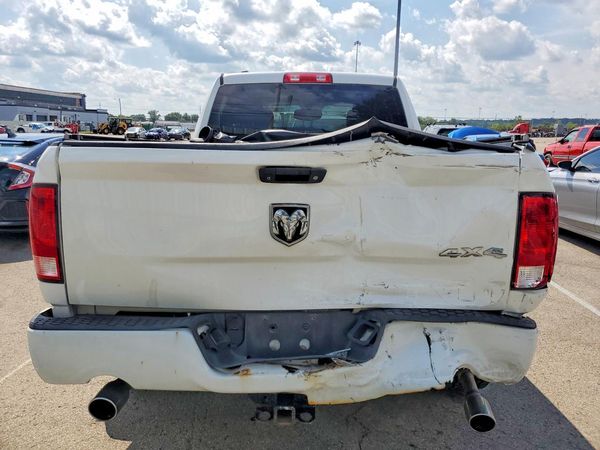 2014 RAM 1500 ST